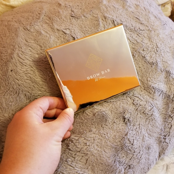Brow Bar by Reema - Hollywood Icon New in Box - Picture 3 of 4